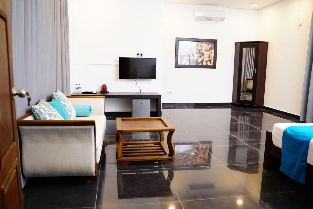 Village Hotel Northern Point Point Pedro المظهر الخارجي الصورة