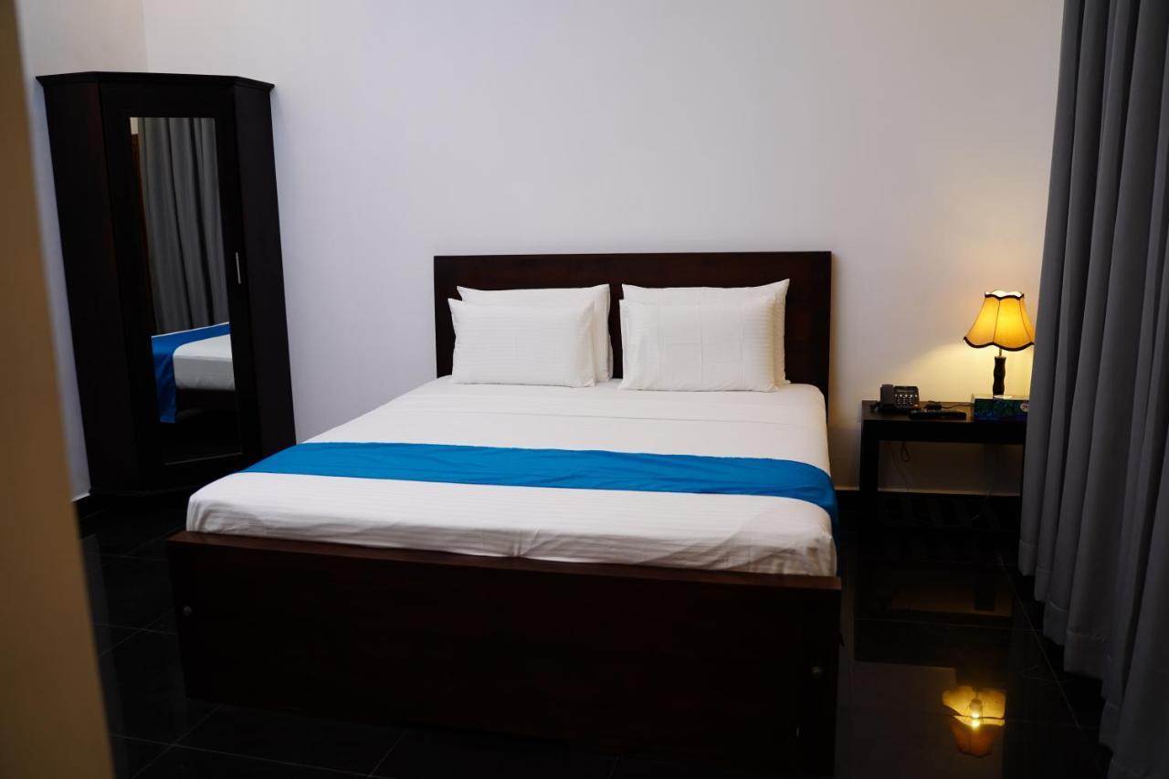 Village Hotel Northern Point Point Pedro المظهر الخارجي الصورة